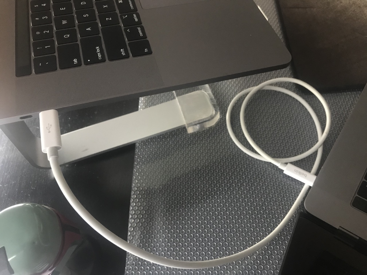 hard drive mac attach to another mac via usb for pulling data